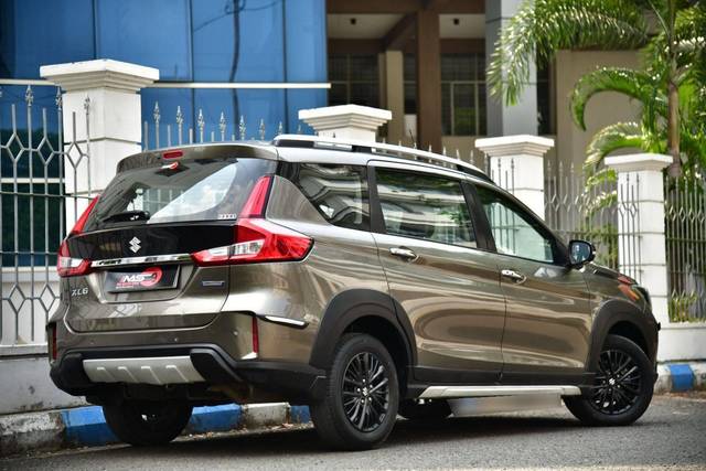 https://images10.gaadi.com/usedcar_image/4526494/original/processed_012b89753794dd764f4370888851c19a.jpg?imwidth=6402