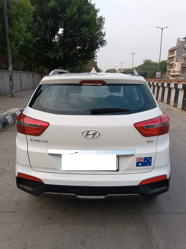 https://images10.gaadi.com/usedcar_image/4526495/original/processed_5fb50d59758f0eb5b984864afcc5f4dd.jpg?imwidth=6402