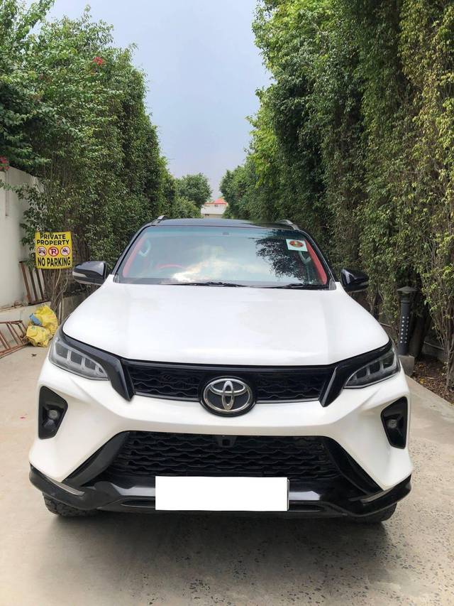 https://images10.gaadi.com/usedcar_image/4526503/original/processed_c02258cd2dd5b37d1717be33b1fec589.jpg?imwidth=6400