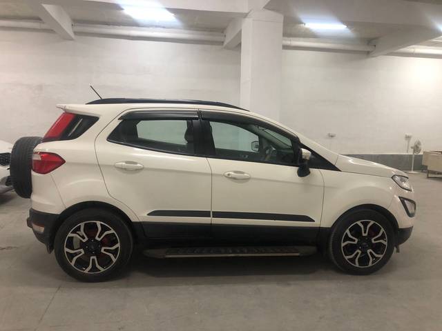 https://images10.gaadi.com/usedcar_image/4526509/original/71966ecdf7a042aa1e111cbcffe46bf5.jpg?imwidth=6401