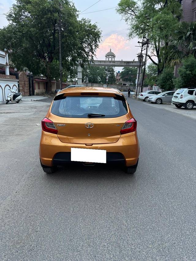 https://images10.gaadi.com/usedcar_image/4526512/original/processed_75b83750c9a91787f716729ed62a682a.jpg?imwidth=6402