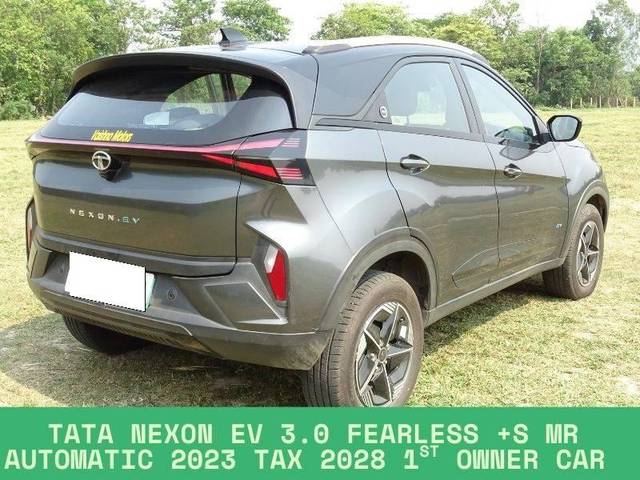 https://images10.gaadi.com/usedcar_image/4526563/original/processed_0c13ddc4effa957fc6cc844aae98fb15.jpeg?imwidth=6402