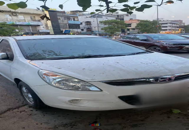 https://images10.gaadi.com/usedcar_image/4526598/original/8990605d-d676-46e9-92ca-e6d2ad26572a.?imwidth=6402