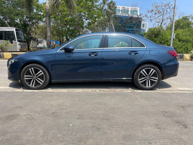 https://images10.gaadi.com/usedcar_image/4526614/original/87721df08a8ca8c764d15ecc353ca552.jpg?imwidth=6402
