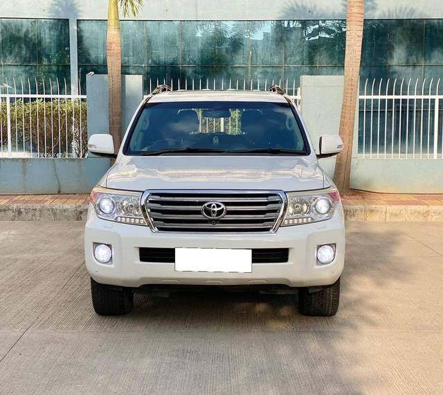 https://images10.gaadi.com/usedcar_image/4526616/original/processed_8953e5cd69c44dd20a1b9f35cc55407b.jpg?imwidth=6402
