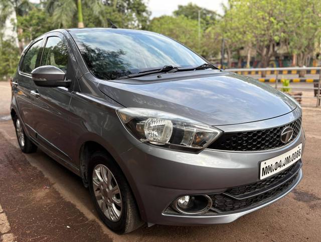 https://images10.gaadi.com/usedcar_image/4526633/original/processed_09e141b92cb24c5a71e2c579fdd7074b.jpg?imwidth=6400