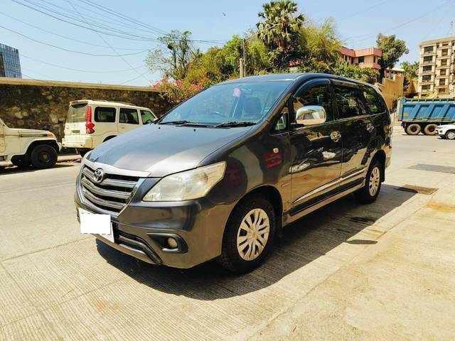https://images10.gaadi.com/usedcar_image/4526640/original/processed_d1e4159a9cd11019eb64490cda7bbce5.jpeg?imwidth=6400