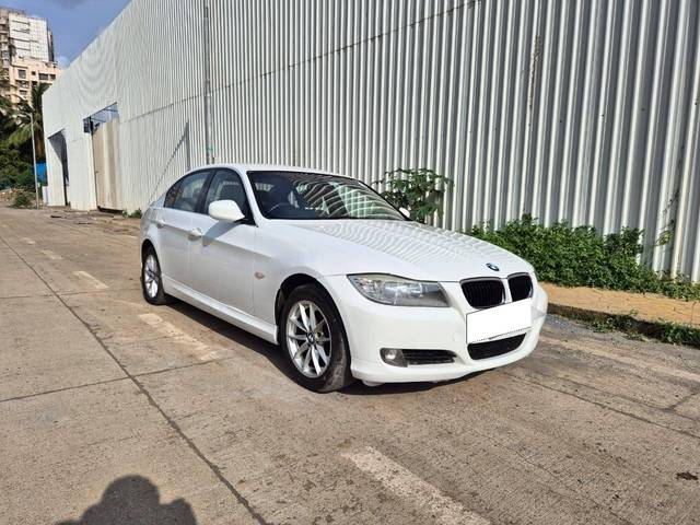 https://images10.gaadi.com/usedcar_image/4526673/original/processed_81e80e3697776d247bc804ee80aabb45.jpg?imwidth=6400