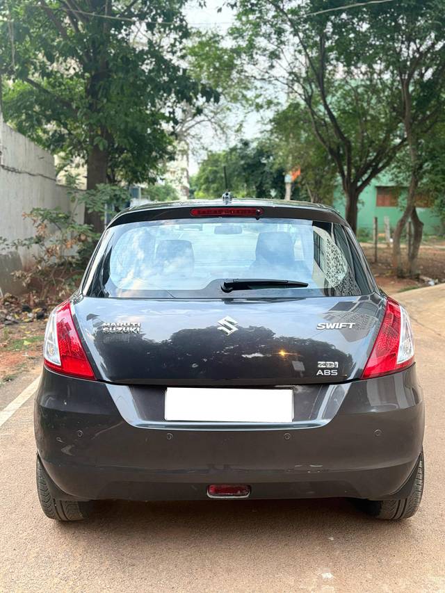 https://images10.gaadi.com/usedcar_image/4526675/original/processed_97ff5f8b6176034a714e72427053dfa5.jpg?imwidth=6401