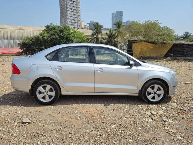 https://images10.gaadi.com/usedcar_image/4526676/original/7d3863a6045b93498ed6a739a4b0cef2.jpg?imwidth=6401
