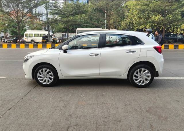 https://images10.gaadi.com/usedcar_image/4526687/original/844dd09a682a4208880e1c2a0edf873a.jpg?imwidth=6402
