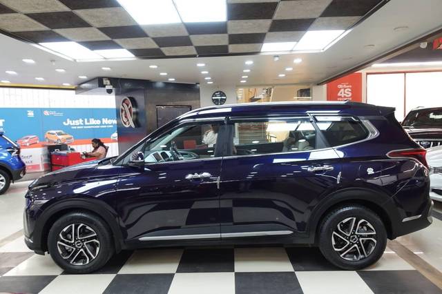 https://images10.gaadi.com/usedcar_image/4526694/original/processed_44d09fd90cfcd3231dfeb548add44592.jpg?imwidth=6402