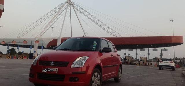 https://images10.gaadi.com/usedcar_image/4526731/original/processed_8eb902d3-cfdd-4aa5-b089-016475bada50.jpg?imwidth=6400