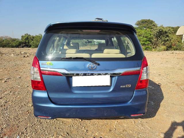 https://images10.gaadi.com/usedcar_image/4526733/original/processed_a429a1f31784d2e0ce48e45f585f5cd9.jpg?imwidth=6402