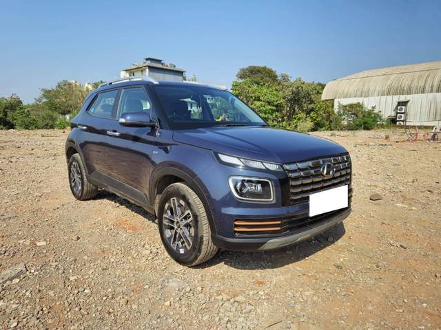 https://images10.gaadi.com/usedcar_image/4526736/original/processed_d94f11e121de5eab1152b6de46c1c169.jpg?imwidth=6400