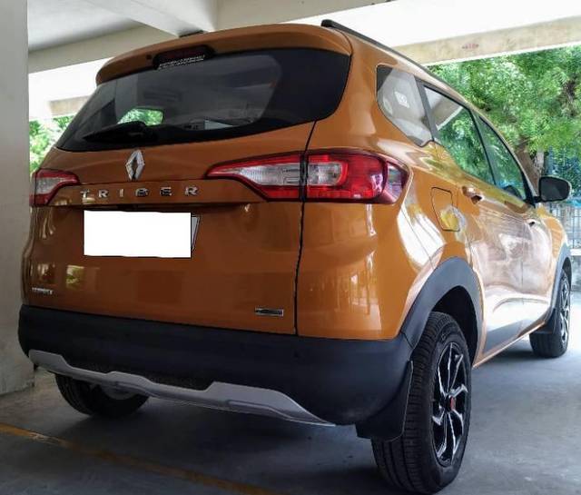 https://images10.gaadi.com/usedcar_image/4526738/original/processed_d559b53c-909a-49b0-9b0e-3228ef444338.jpg?imwidth=6401