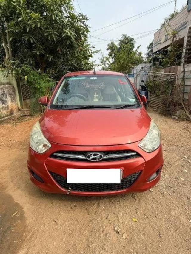 https://images10.gaadi.com/usedcar_image/4526748/original/processed_1e86e872-5e1c-4edc-8b22-0946a72f04e4.jpeg?imwidth=6402