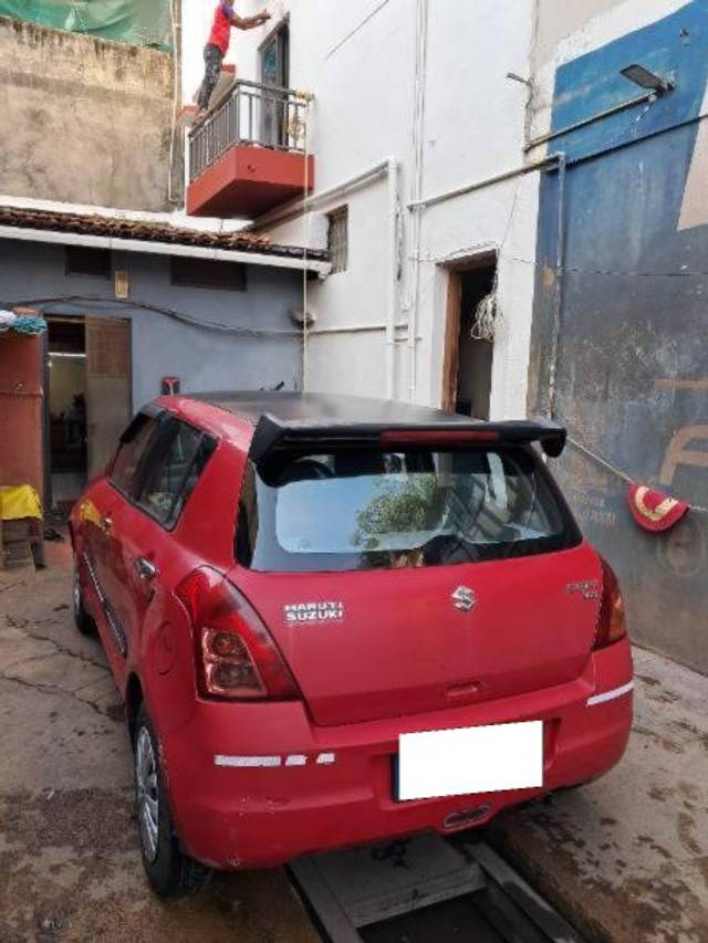 https://images10.gaadi.com/usedcar_image/4526753/original/processed_b55923b6-f61d-448e-8c74-23d239e162bb.jpg?imwidth=6400