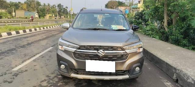 https://images10.gaadi.com/usedcar_image/4526757/original/processed_d8fa70e4-6aa5-4560-a6e2-40216c1a904f.jpg?imwidth=6402