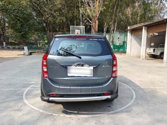 https://images10.gaadi.com/usedcar_image/4526800/original/processed_processed_9a67e290-df82-4ee2-b4c7-982830d6cedb.jpeg?imwidth=6400