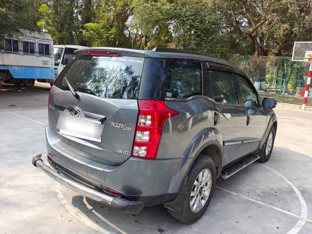 https://images10.gaadi.com/usedcar_image/4526800/original/processed_processed_af5afd1d-0a7f-4343-9289-a5ed1cbf3341.jpeg?imwidth=6402