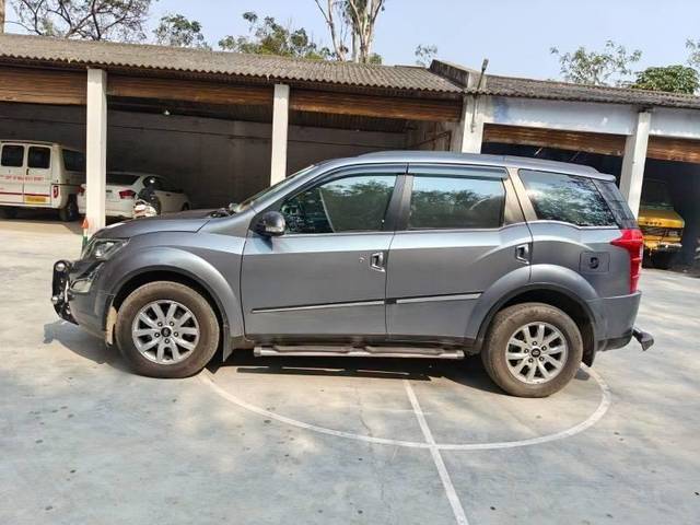 https://images10.gaadi.com/usedcar_image/4526800/original/processed_processed_f7a62f86-ed9f-451a-b976-aeadead3a464.jpeg?imwidth=6401