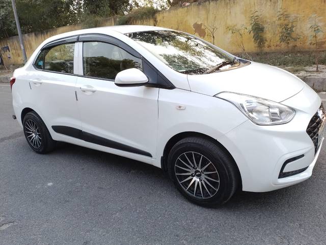 https://images10.gaadi.com/usedcar_image/4526801/original/77c1961235bb351030ab2a551ce8b2e9.jpg?imwidth=6400