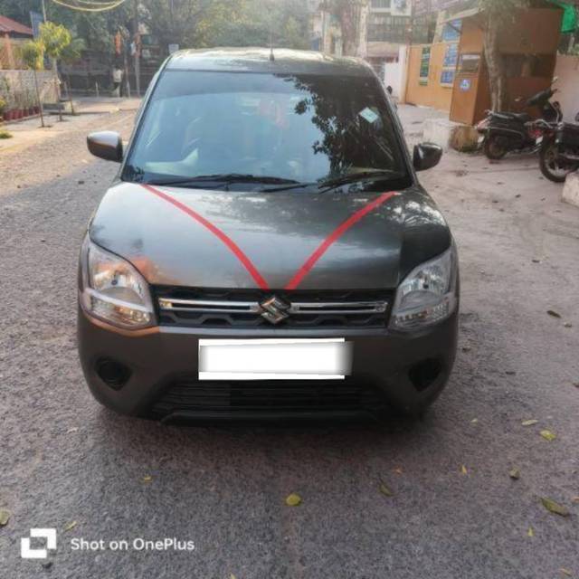 https://images10.gaadi.com/usedcar_image/4526843/original/processed_processed_a3e3bb0b-e9c8-44da-8fc8-3f1221c08879.jpg?imwidth=6402