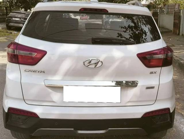 https://images10.gaadi.com/usedcar_image/4526845/original/processed_25b02b8c-3685-4db0-9c64-6cdbe26dc888.jpg?imwidth=6401