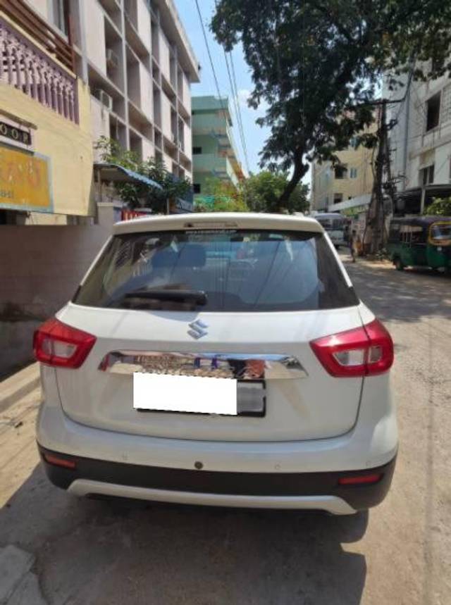 https://images10.gaadi.com/usedcar_image/4526869/original/processed_342facba-2e1a-4355-89bf-45734ec0f6d6.jpg?imwidth=6401