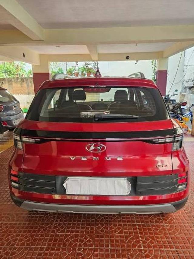 https://images10.gaadi.com/usedcar_image/4526902/original/processed_faecf273-bc34-4376-b69e-d16a31136c2f.jpeg?imwidth=6402