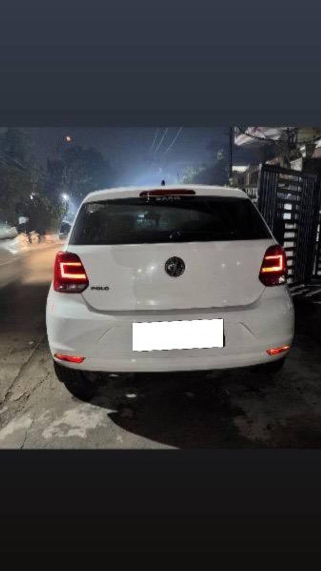 https://images10.gaadi.com/usedcar_image/4526925/original/processed_7c4ae08c-2768-46ac-9d9f-a6ffba23646d.jpeg?imwidth=6400