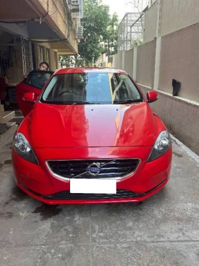 https://images10.gaadi.com/usedcar_image/4526941/original/processed_63303048-7aa7-442a-8199-6536ccb68cb4.jpeg?imwidth=6400