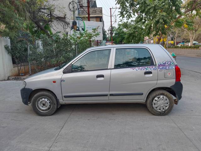 https://images10.gaadi.com/usedcar_image/4526943/original/processed_74ddaf947fc2c2deeaae3774d119606d.jpg?imwidth=6402