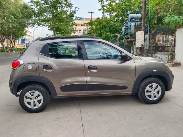 https://images10.gaadi.com/usedcar_image/4526949/original/596ed1a5816a0dd757c141f0a3a971b4.jpg?imwidth=6401