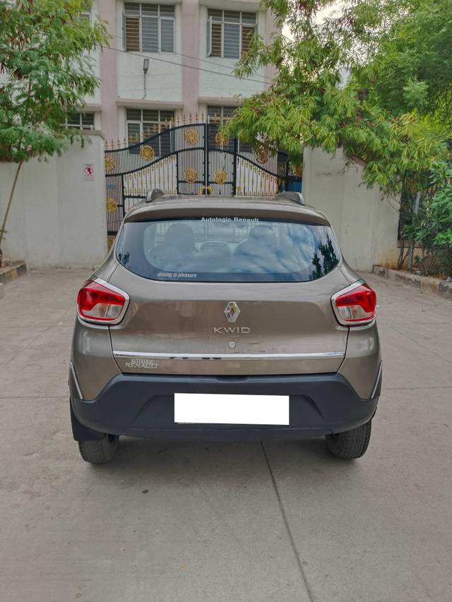 https://images10.gaadi.com/usedcar_image/4526949/original/processed_91ccce86930b5343db1b2f039b866901.jpg?imwidth=6402