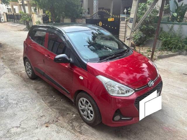 https://images10.gaadi.com/usedcar_image/4526962/original/processed_63b84de4-cb1a-4076-9937-c526cdf234fe.jpg?imwidth=6400