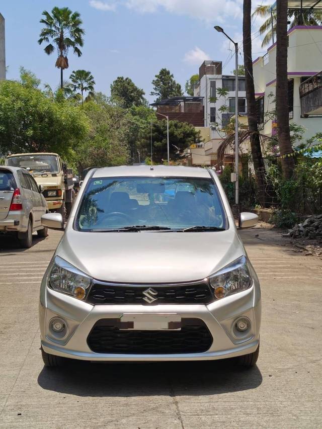 https://images10.gaadi.com/usedcar_image/4526984/original/processed_6b10c276b8f3564e791bf19188a41f4f.jpg?imwidth=6400