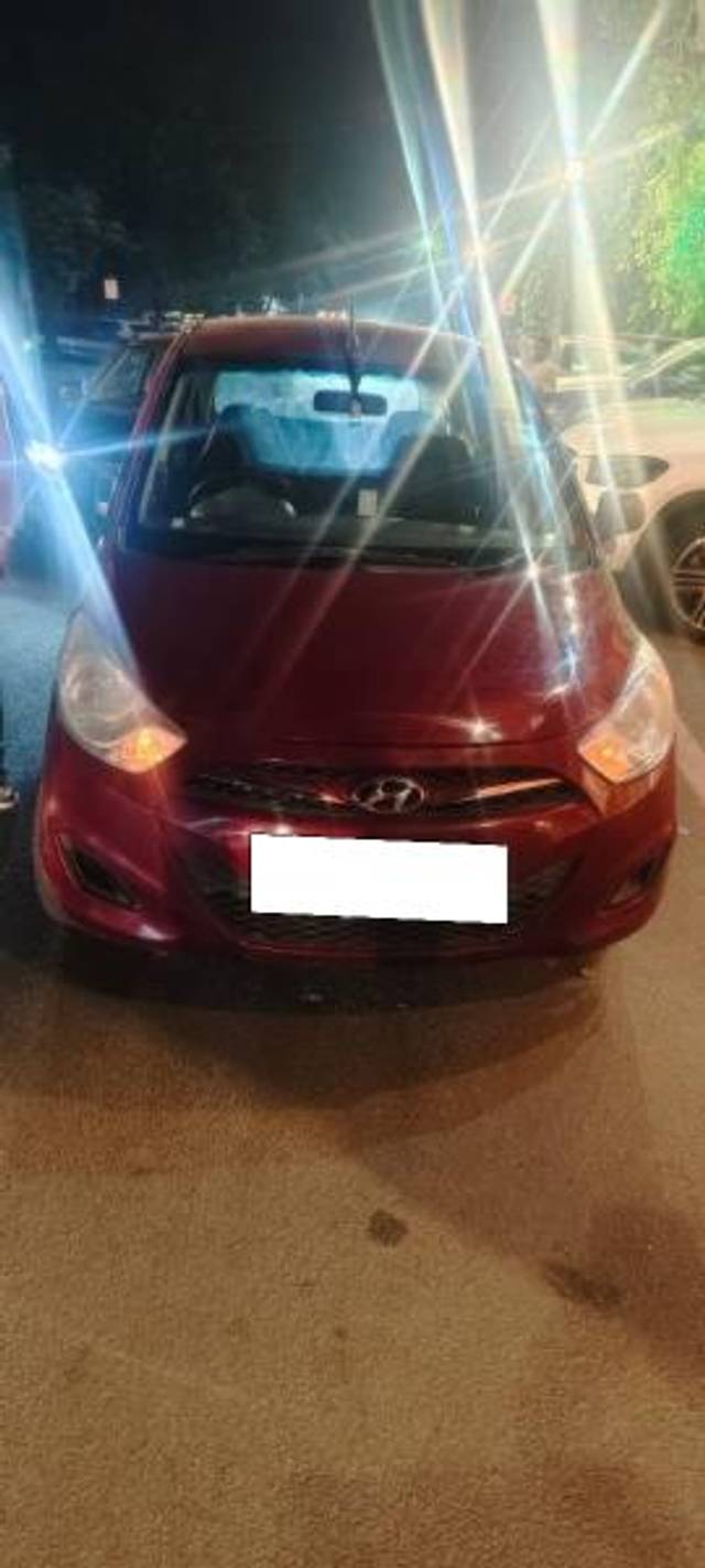 https://images10.gaadi.com/usedcar_image/4527019/original/processed_7c015ee2-e557-40ae-92f1-9b49df378a18.jpg?imwidth=6400