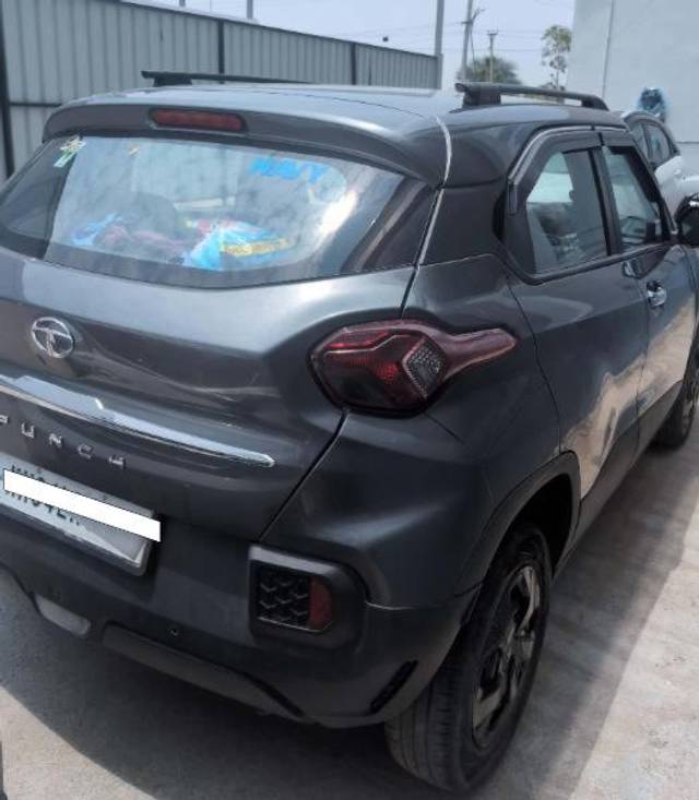 https://images10.gaadi.com/usedcar_image/4527036/original/processed_09ca1d43-1e0c-4368-b19a-93f301c2e4cb.jpg?imwidth=6402