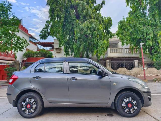 https://images10.gaadi.com/usedcar_image/4527040/original/processed_887f358324a16eea621976ff7668c347.jpg?imwidth=6401