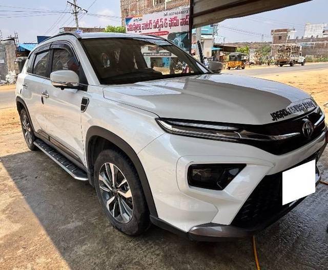 https://images10.gaadi.com/usedcar_image/4527044/original/processed_8727ade5-9e1c-4cd3-a304-20d206234ce7.jpeg?imwidth=6400