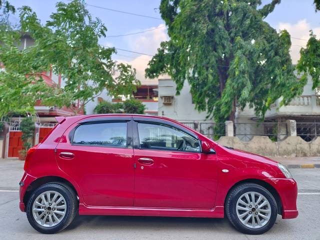 https://images10.gaadi.com/usedcar_image/4527047/original/e1292e4835bc738f7042e20794c5db01.jpg?imwidth=6401