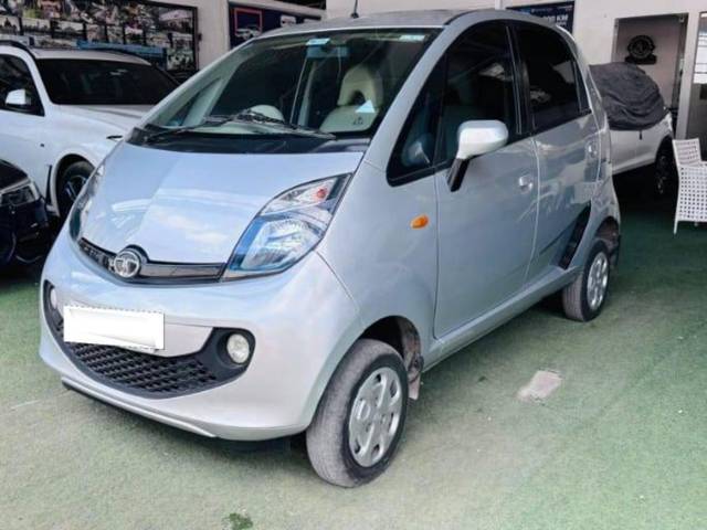 https://images10.gaadi.com/usedcar_image/4527052/original/processed_ce10153868b67d5a2da323b3d3ce9db1.jpg?imwidth=6402