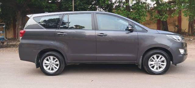 https://images10.gaadi.com/usedcar_image/4527054/original/processed_c3d88bdab1ca3cba0db9b00a401d27f0.jpeg?imwidth=6401