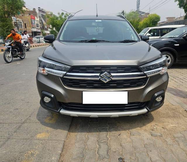 https://images10.gaadi.com/usedcar_image/4527055/original/processed_ede82c379f68d55efc729de89e7e0ebe.jpg?imwidth=6402