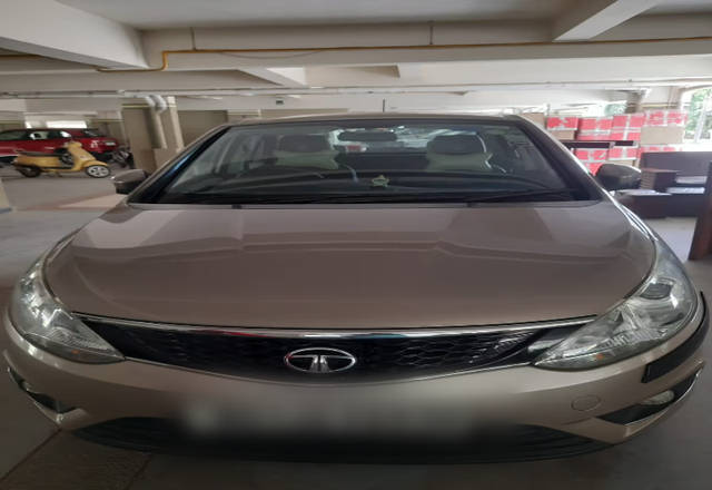 https://images10.gaadi.com/usedcar_image/4527064/original/ca603dd6-7965-4ae6-beff-ff6096992509.?imwidth=6400