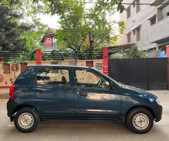 https://images10.gaadi.com/usedcar_image/4527083/original/processed_66e581bcc1414cec482a7d8be3faaa99.jpg?imwidth=6401