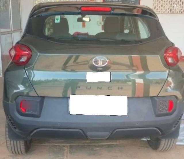 https://images10.gaadi.com/usedcar_image/4527098/original/processed_a6284bf2-736b-4b87-b0dc-b2cc08e19280.jpg?imwidth=6401
