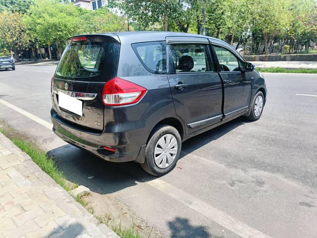 https://images10.gaadi.com/usedcar_image/4527113/original/processed_c2a08175093209d8a720e864ce750478.jpg?imwidth=6402